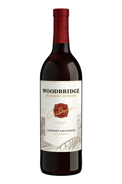 images/wine/Red Wine/Woodbridge Cabernet Sauvignon 1.5L.jpg